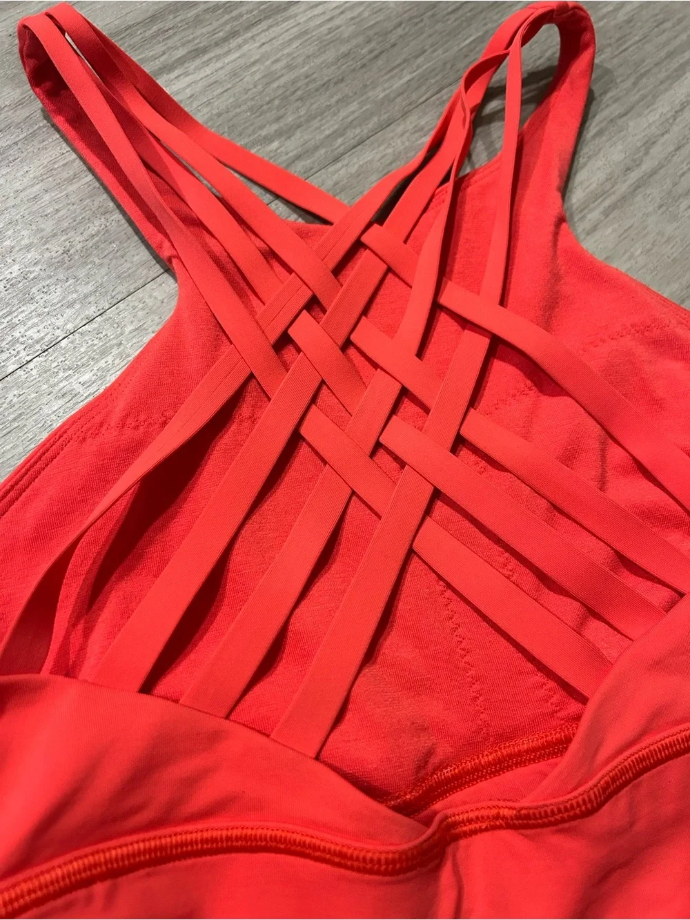 Lululemon women’s coral red free to be moved high neck sports bra size 6